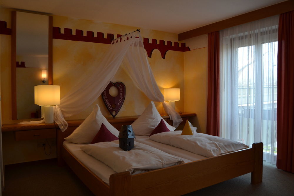 Hotel Goldenes Fass Freudenberg am Main Екстер'єр фото
